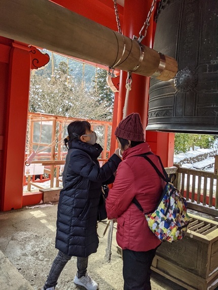 社長遠藤さん延暦寺鐘